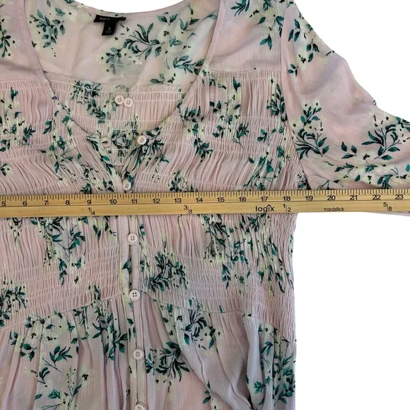 Floral Pink Button-Up Women's Top - Picture 5 of 9